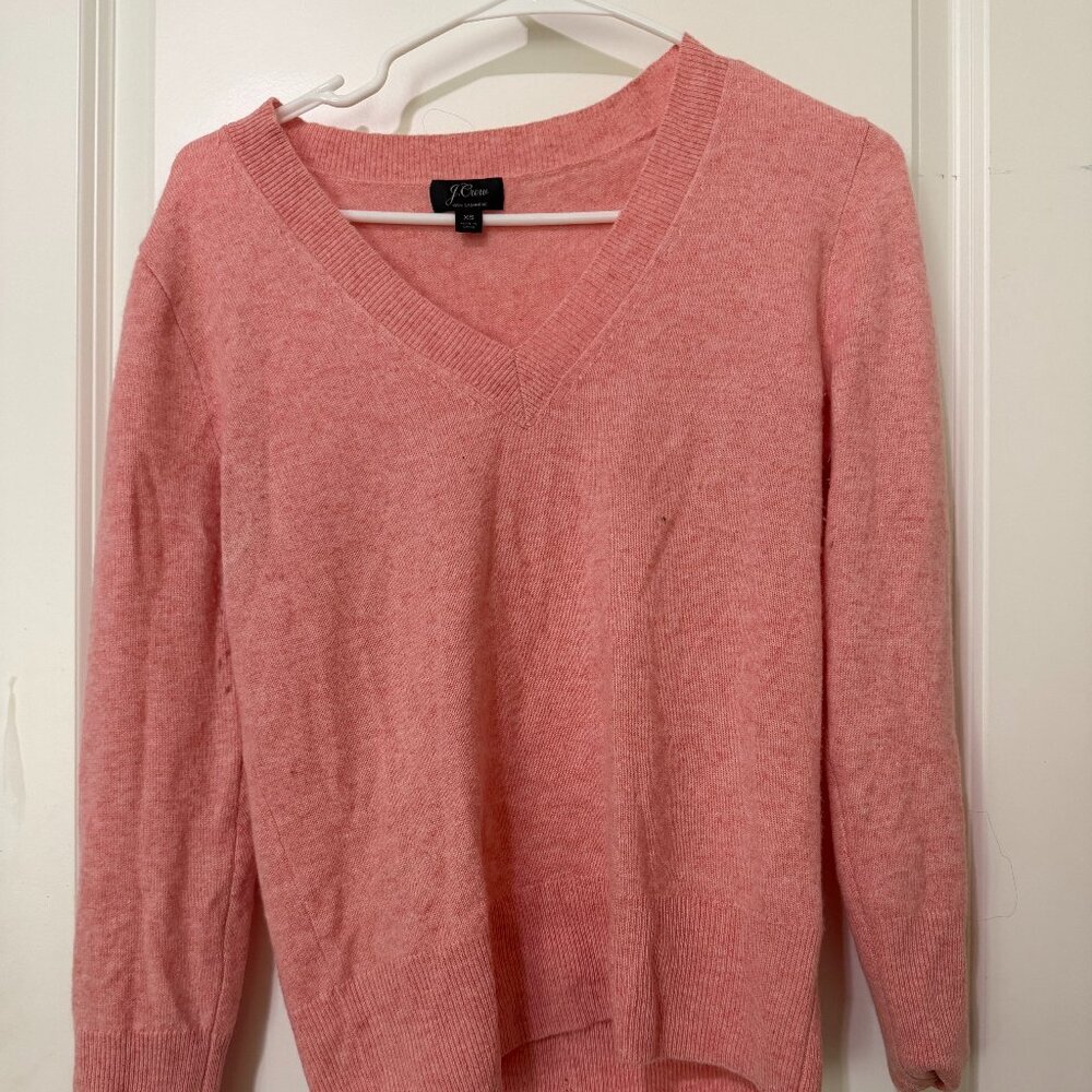 100% cashmere pink j crew v neck sweater